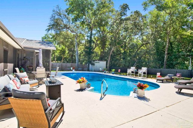 16531 Innerarity Pt Rd, Pensacola, FL 32507