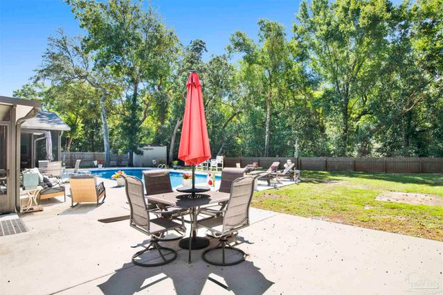 16531 Innerarity Pt Rd, Pensacola, FL 32507