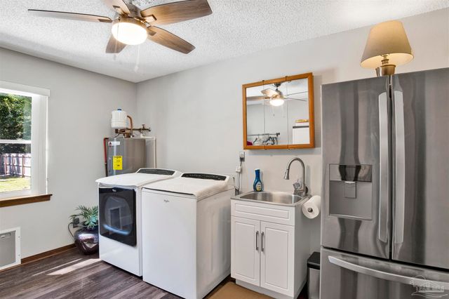 16531 Innerarity Pt Rd, Pensacola, FL 32507