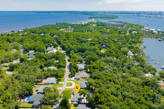 16531 Innerarity Pt Rd, Pensacola, FL 32507