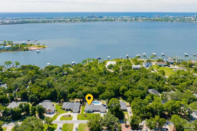 16531 Innerarity Pt Rd, Pensacola, FL 32507