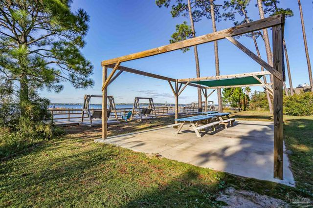 16531 Innerarity Pt Rd, Pensacola, FL 32507