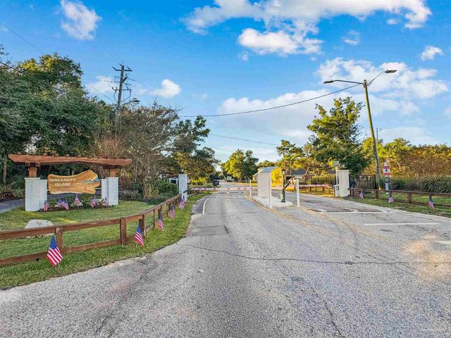 16531 Innerarity Pt Rd, Pensacola, FL 32507