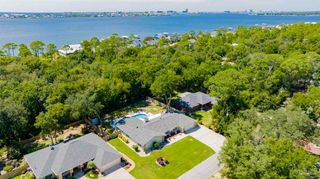 16531 Innerarity Pt Rd, Pensacola, FL 32507