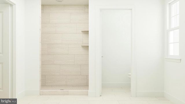 11 RED BARN LN, Bordentown, NJ 08505