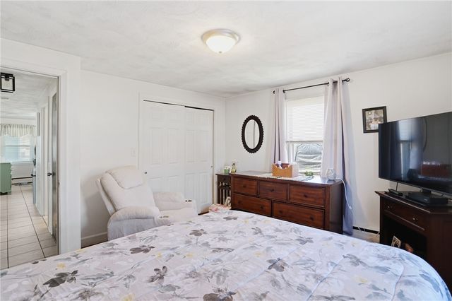 514 Killingly Street, Johnston, RI 02919