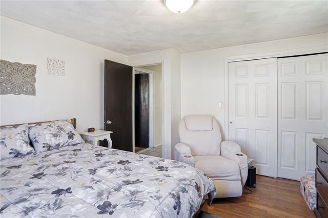 514 Killingly Street, Johnston, RI 02919