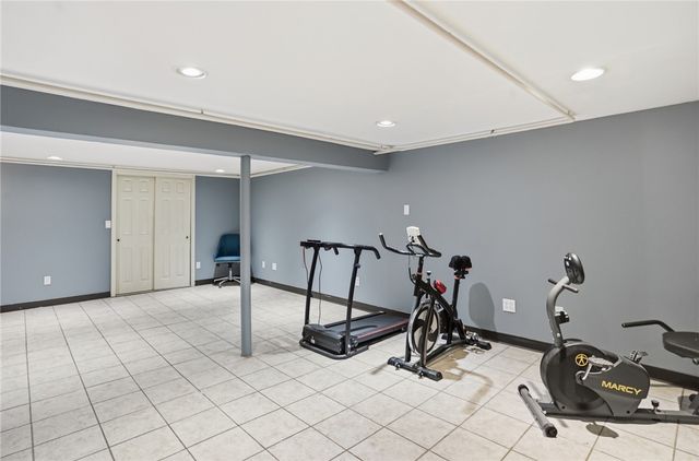 514 Killingly Street, Johnston, RI 02919