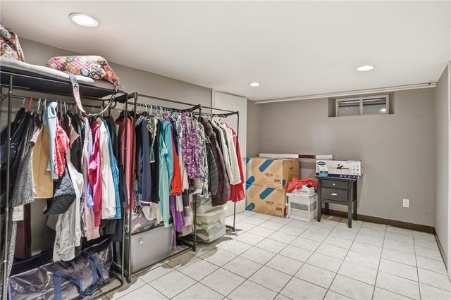 514 Killingly Street, Johnston, RI 02919