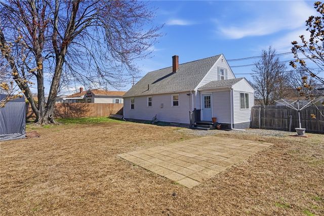 514 Killingly Street, Johnston, RI 02919