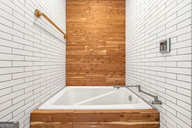 2680 Rosemary Street NW, Atlanta, GA 30318