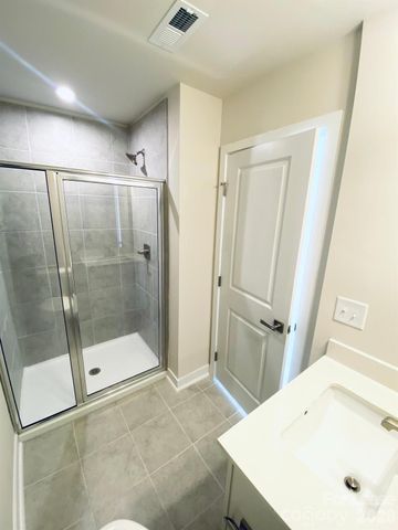 3735 S Tryon Street, Charlotte, NC 28217