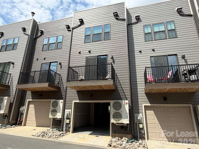 3735 S Tryon Street, Charlotte, NC 28217