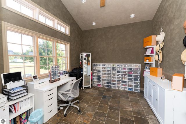 1107 Bundy Drive, Lake Isabella, MI 48893