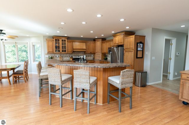 1107 Bundy Drive, Lake Isabella, MI 48893