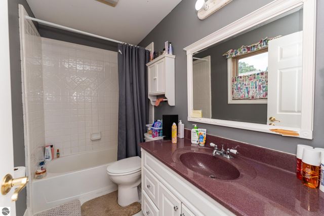 1107 Bundy Drive, Lake Isabella, MI 48893