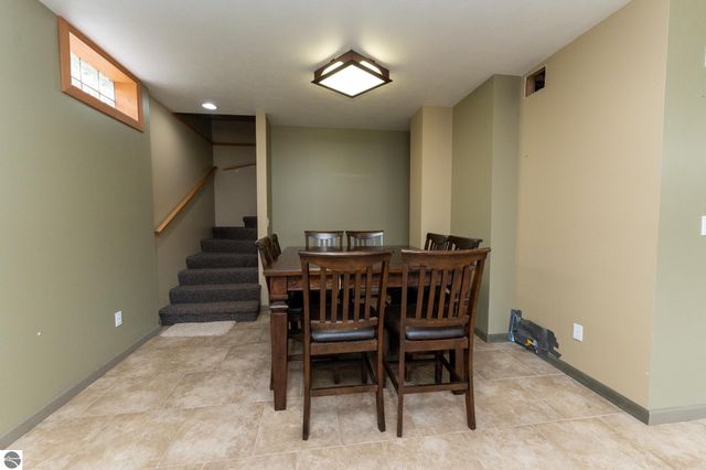1107 Bundy Drive, Lake Isabella, MI 48893