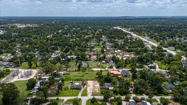 8706 Lawnridge, Houston, TX 77016