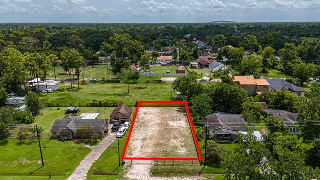 8706 Lawnridge, Houston, TX 77016