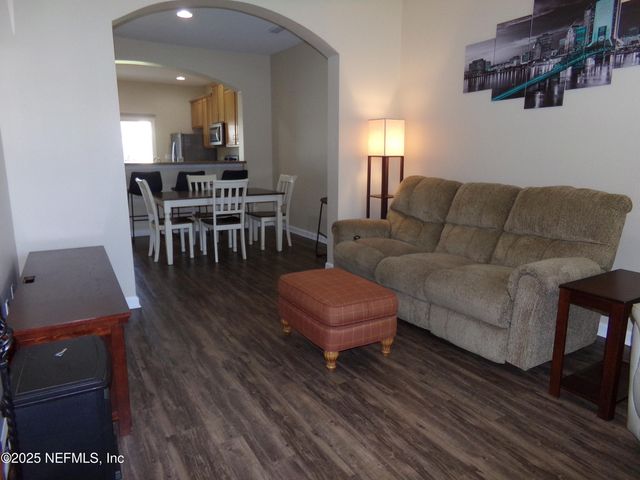 13052 SUNSET LAKE Drive, Jacksonville, FL 32258