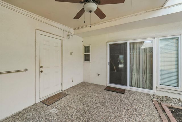 9662 Westview Drive 5, Houston, TX 77055