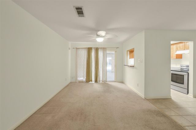 9662 Westview Drive 5, Houston, TX 77055