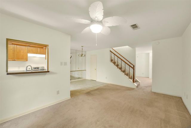 9662 Westview Drive 5, Houston, TX 77055