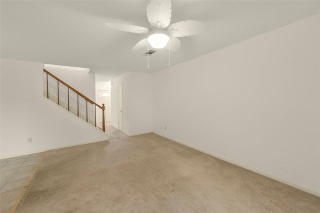 9662 Westview Drive 5, Houston, TX 77055