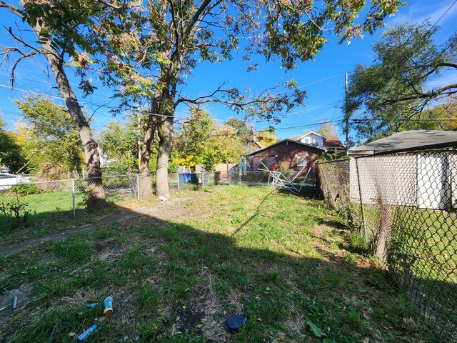 10623 S Perry Avenue, Chicago, IL 60628