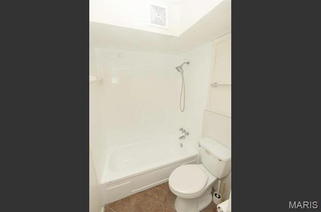 4355 Maryland Avenue 330, St Louis, MO 63108