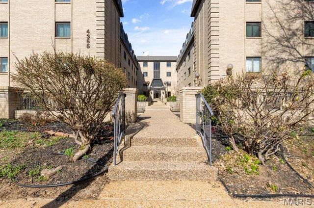 4355 Maryland Avenue 330, St Louis, MO 63108