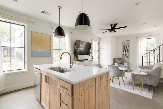 1028 Pedalers Lane, Oklahoma City, OK 73108