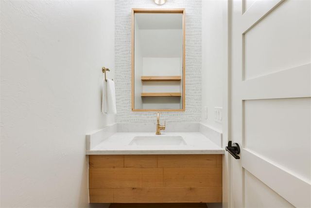 1028 Pedalers Lane, Oklahoma City, OK 73108