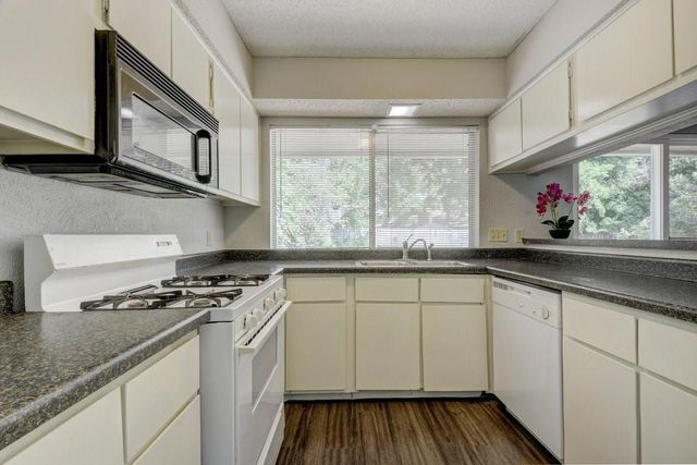 10410 Broken Shoe TRL, Austin, TX 78750