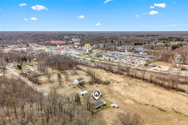 104 Mcclellan Street, Hillsdale, MI 49242