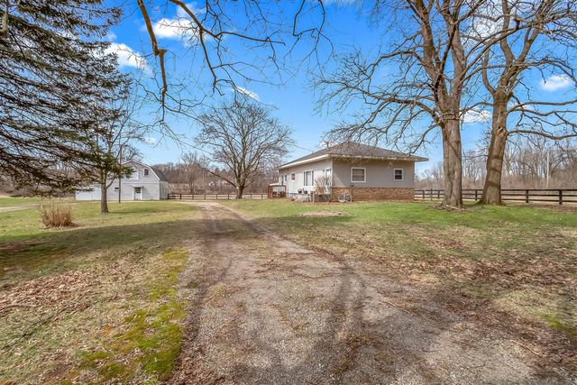 104 Mcclellan Street, Hillsdale, MI 49242