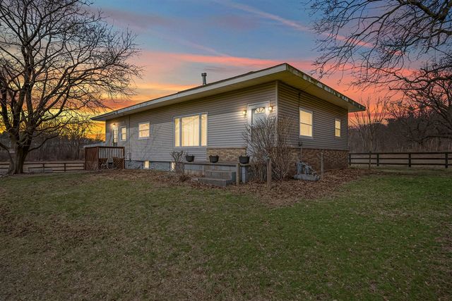 104 Mcclellan Street, Hillsdale, MI 49242