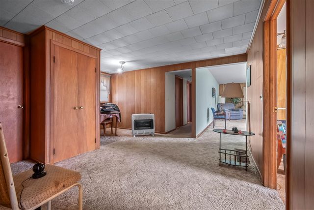 104 Mcclellan Street, Hillsdale, MI 49242