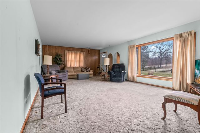 104 Mcclellan Street, Hillsdale, MI 49242