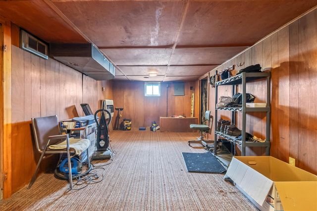 104 Mcclellan Street, Hillsdale, MI 49242