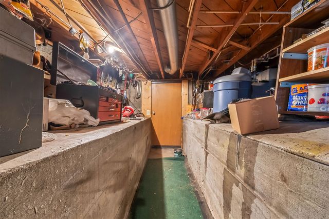 104 Mcclellan Street, Hillsdale, MI 49242