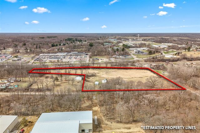 104 Mcclellan Street, Hillsdale, MI 49242