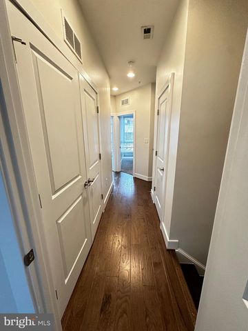 443 NOTTOWAY WALK, Alexandria, VA 22304