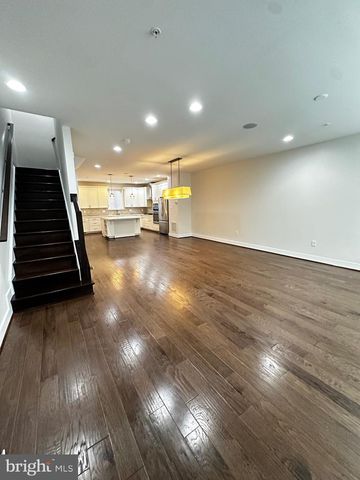443 NOTTOWAY WALK, Alexandria, VA 22304