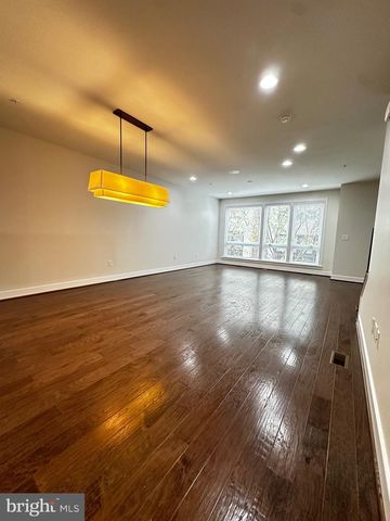443 NOTTOWAY WALK, Alexandria, VA 22304