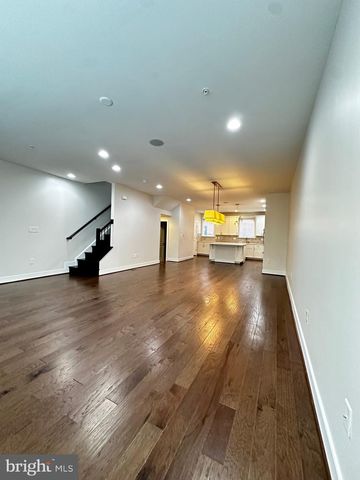 443 NOTTOWAY WALK, Alexandria, VA 22304