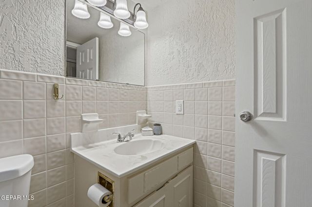 226 Paso Noble Drive, El Paso, TX 79912