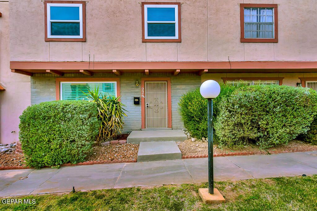 226 Paso Noble Drive, El Paso, TX 79912