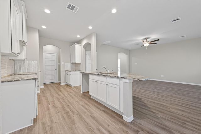 513 Emerald Thicket Lane, Huffman, TX 77336