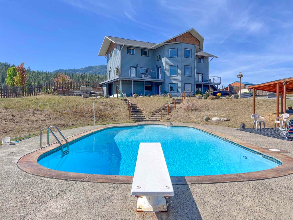 719 Deer Meadow Way, Kettle Falls, WA 99141 photo 2